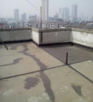 崇信漏水维修 楼顶漏水是什么原因，楼顶漏水维修方法是什么?